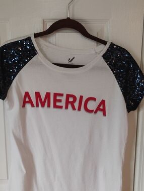 Jantzen America Logo Tshirt With Blue Sequin Shoulders Size Medium